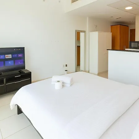 Deluxe Studio For Rent At Marina View Towers Dubai Exterior photo