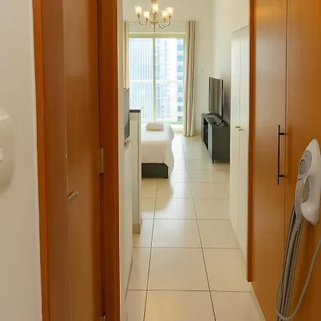 Deluxe Studio For Rent At Marina View Towers Dubai Exterior photo