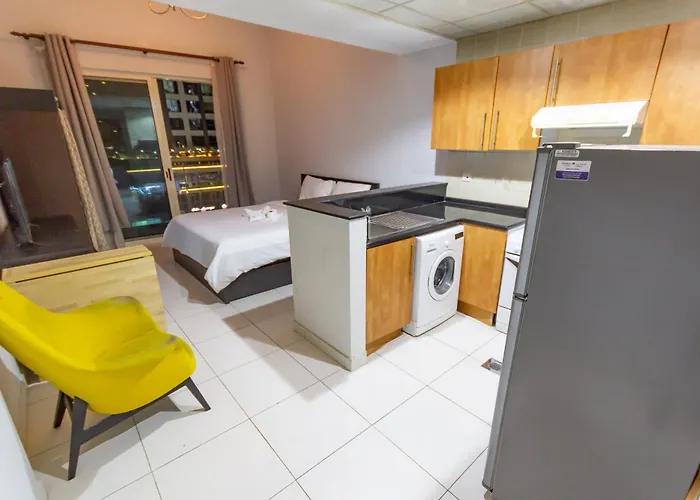 Deluxe Studio For Rent At Marina View Towers