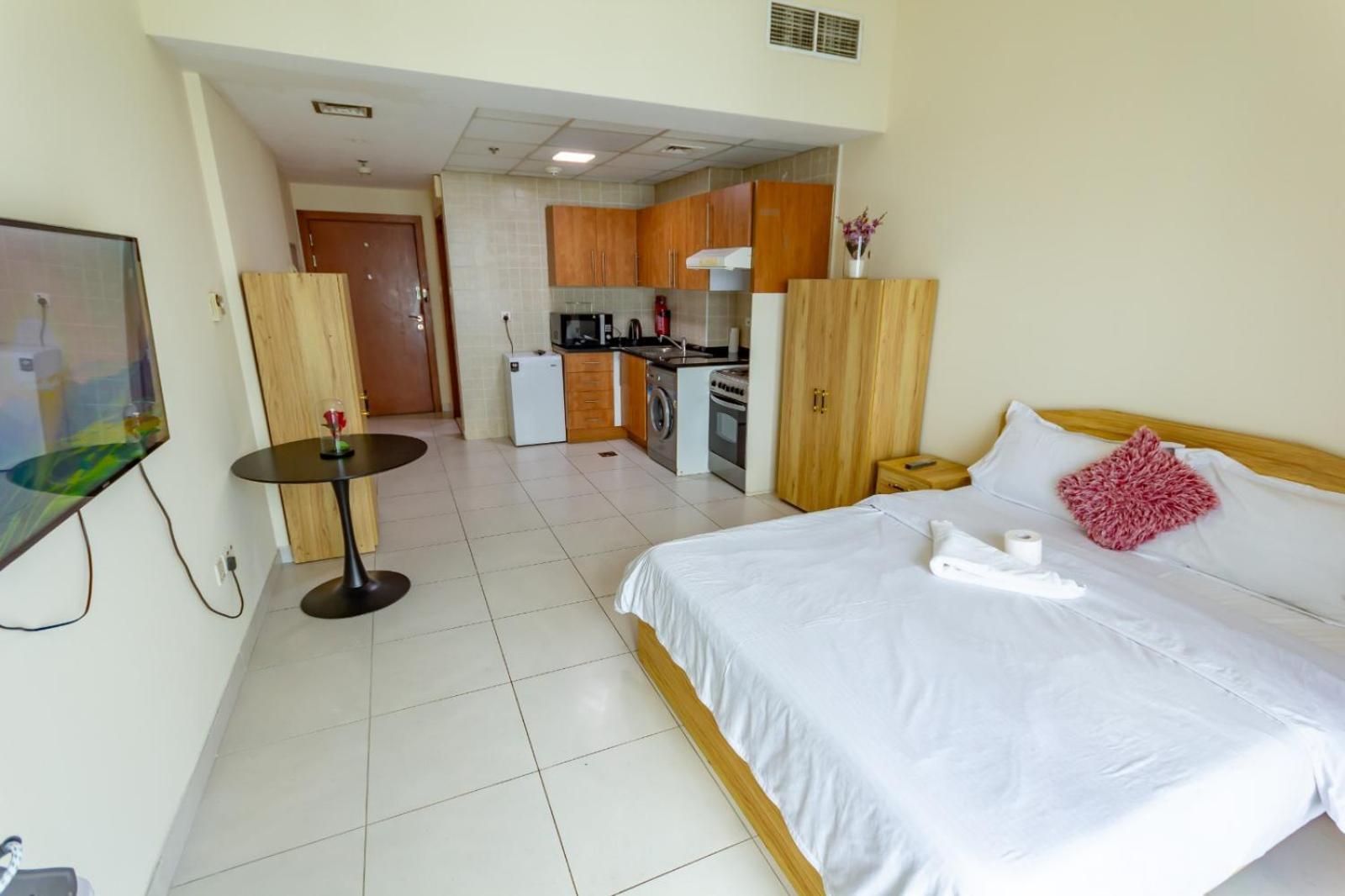 Homestay Deluxe For Rent At Marina View Towers