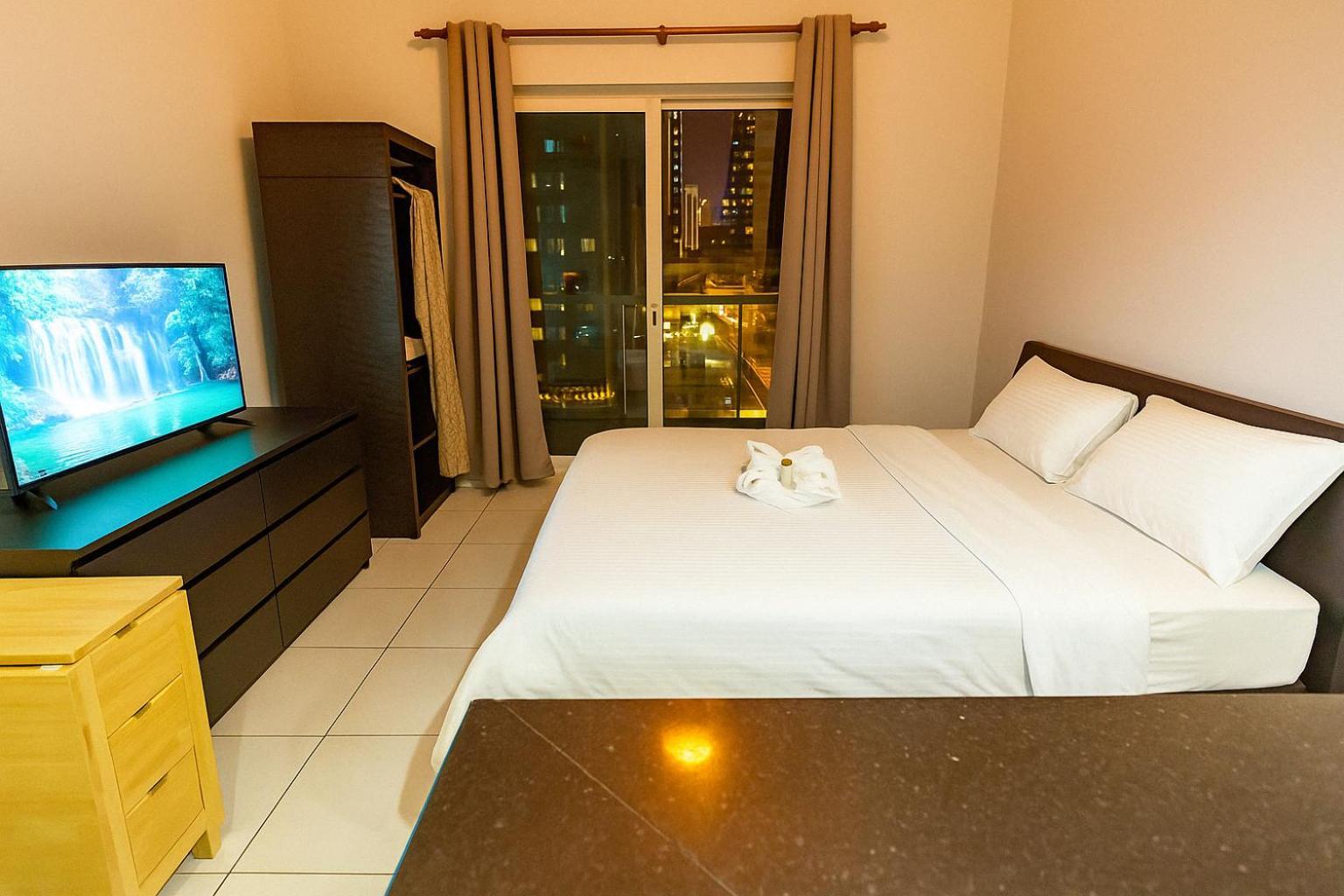 Deluxe For Rent At Marina View Towers *